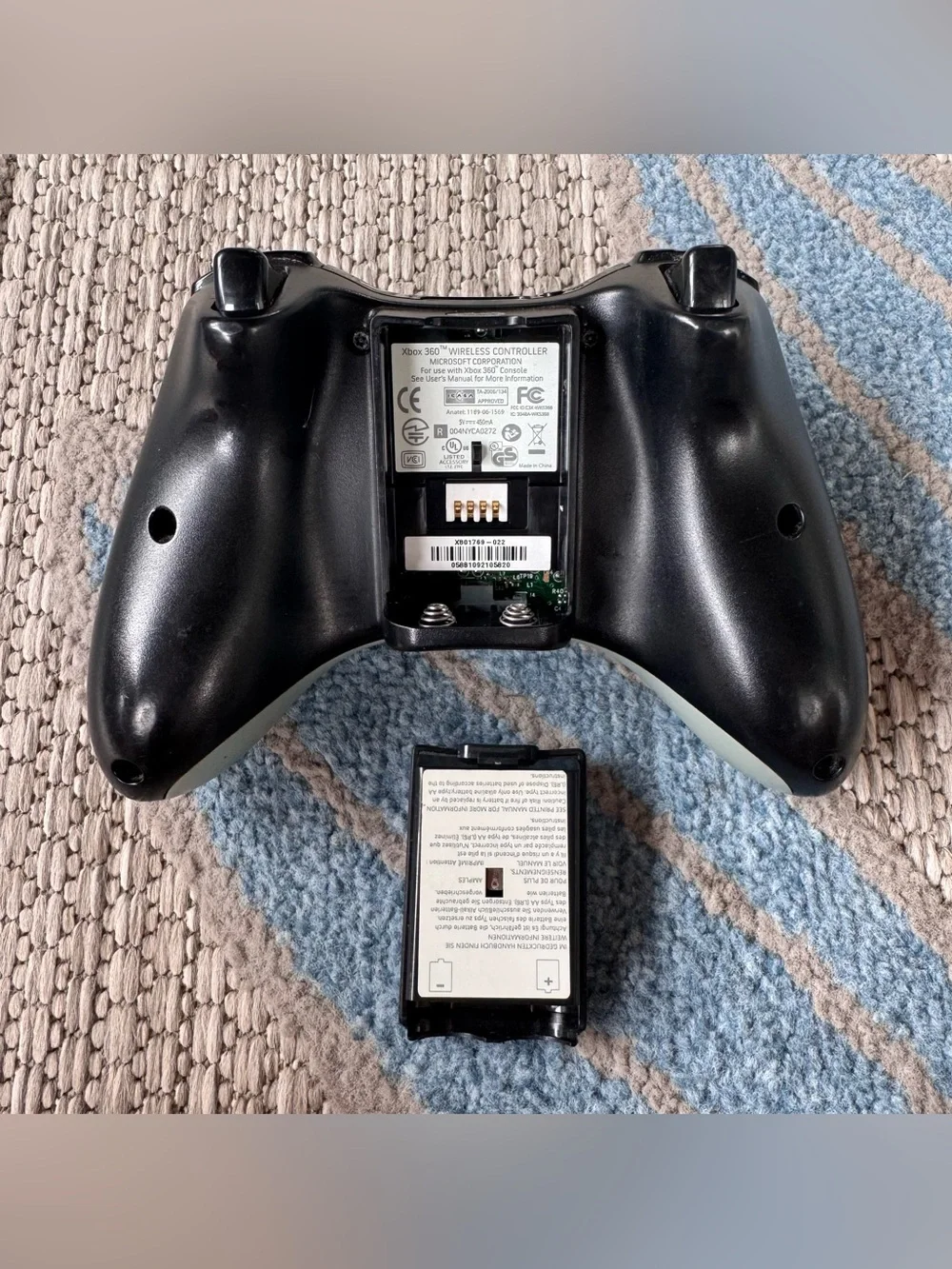 OEM Microsoft Xbox 360 Wireless Controller Black & Grey Battery